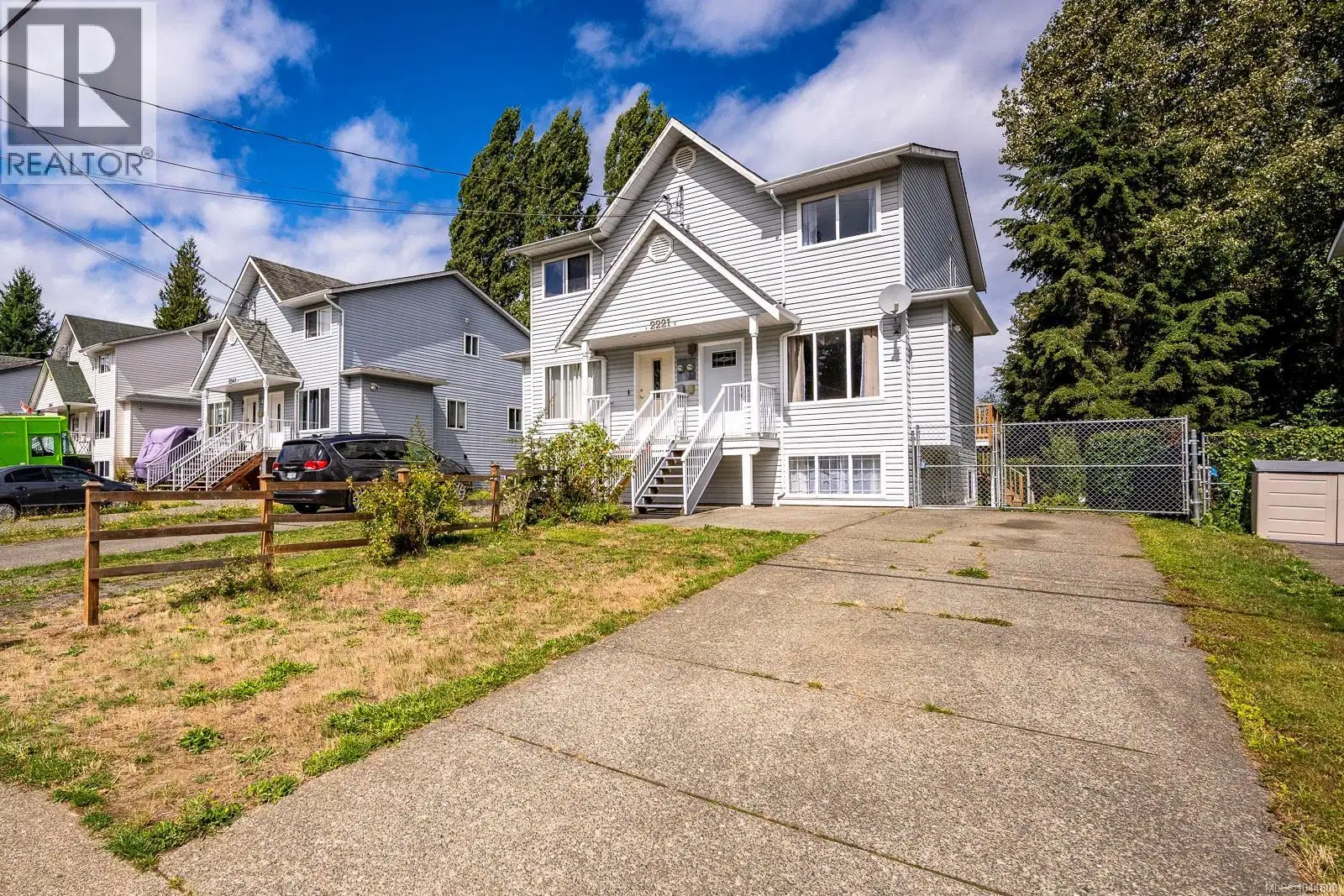 B – 2221 Embleton Crescent