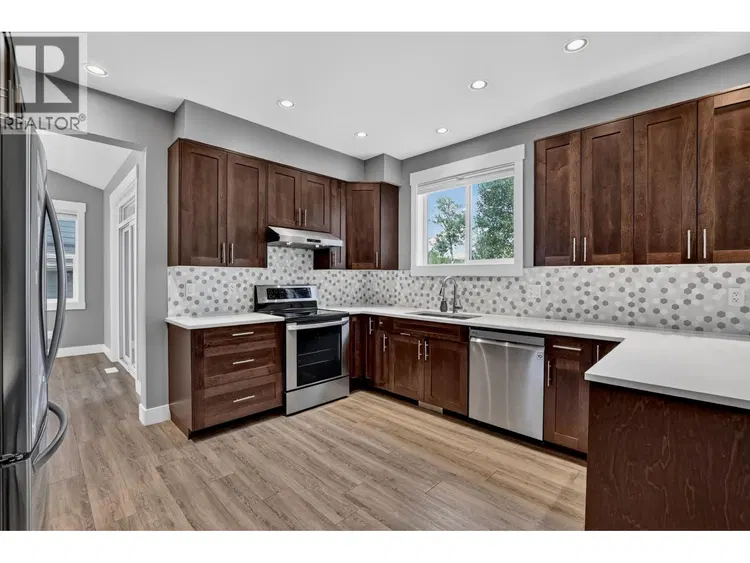 Photo 4 of 40 at 1218 ORIZABA Court