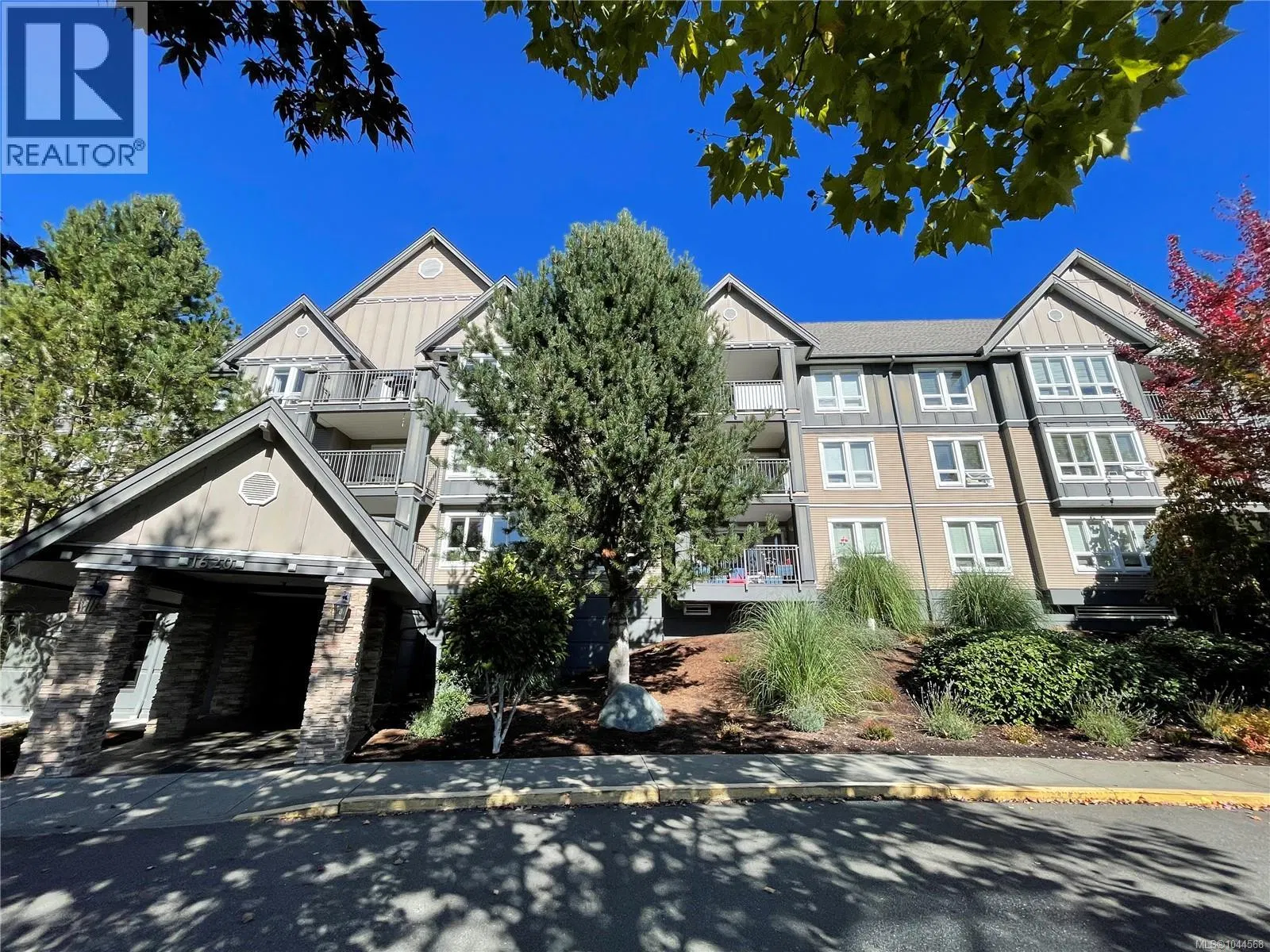 #203 – 1620 Townsite Road