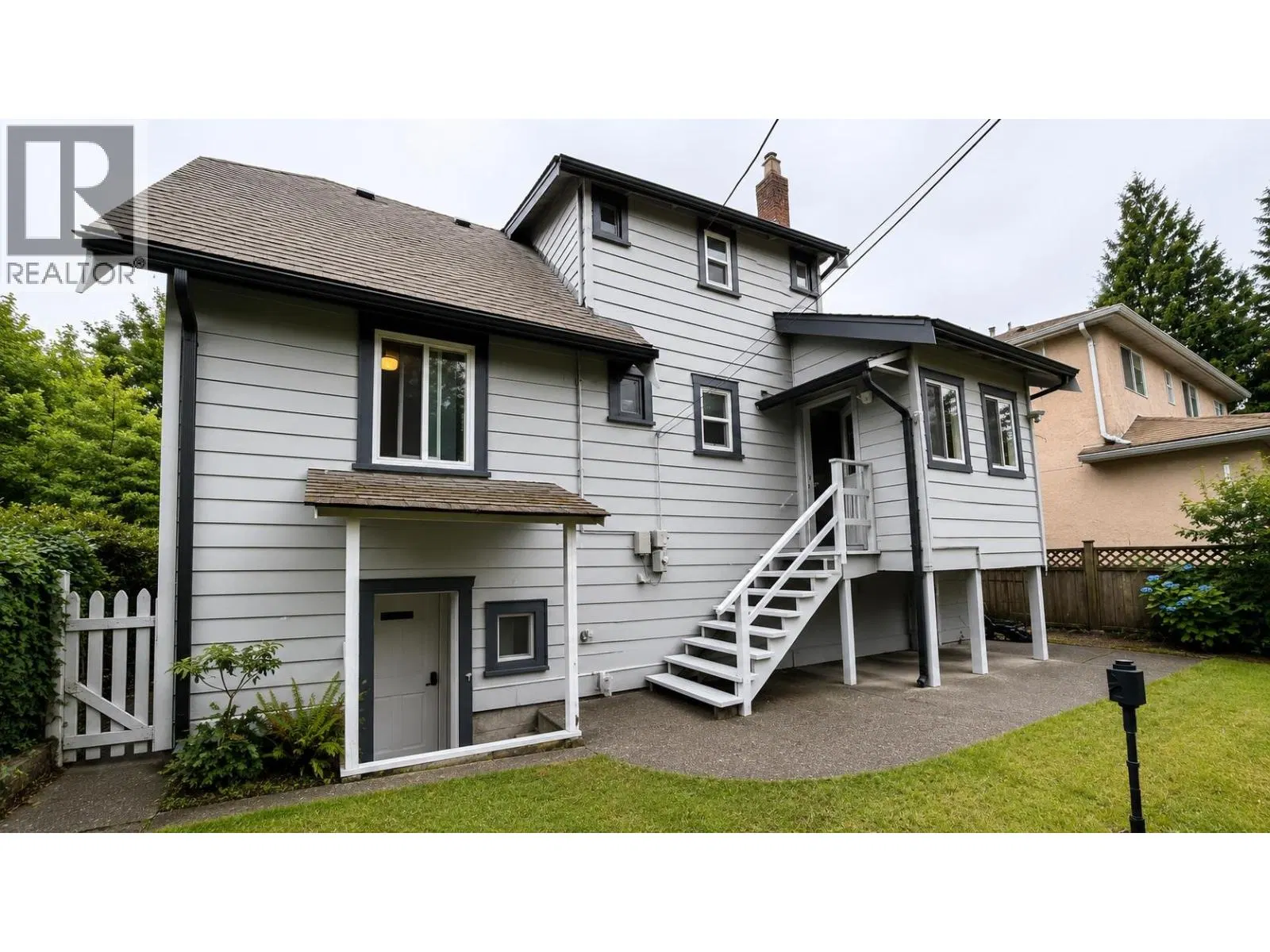 Photo 4 of 30 at 3885 West 35TH Avenue