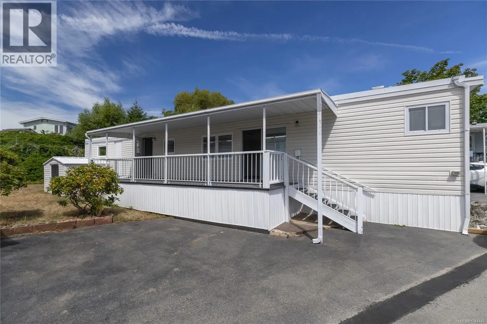 #22 – 6245 Metral Drive