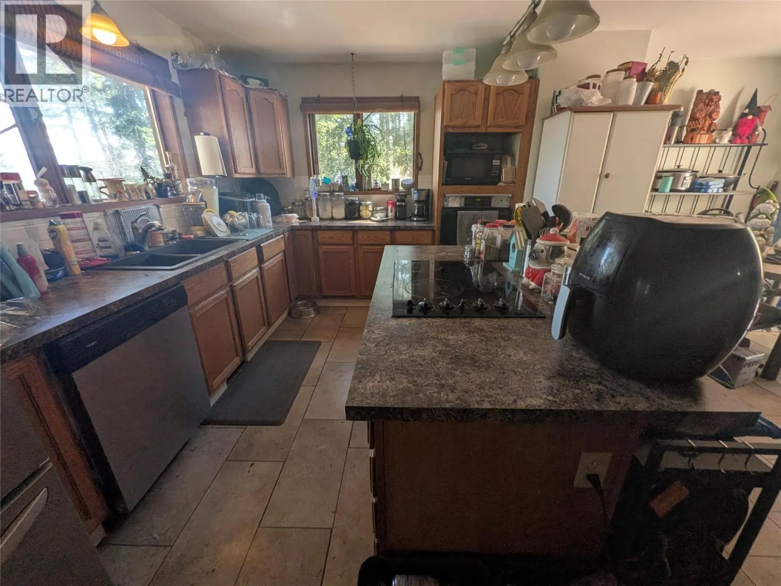 Photo 3 of 7 at 9456 Houghton Road