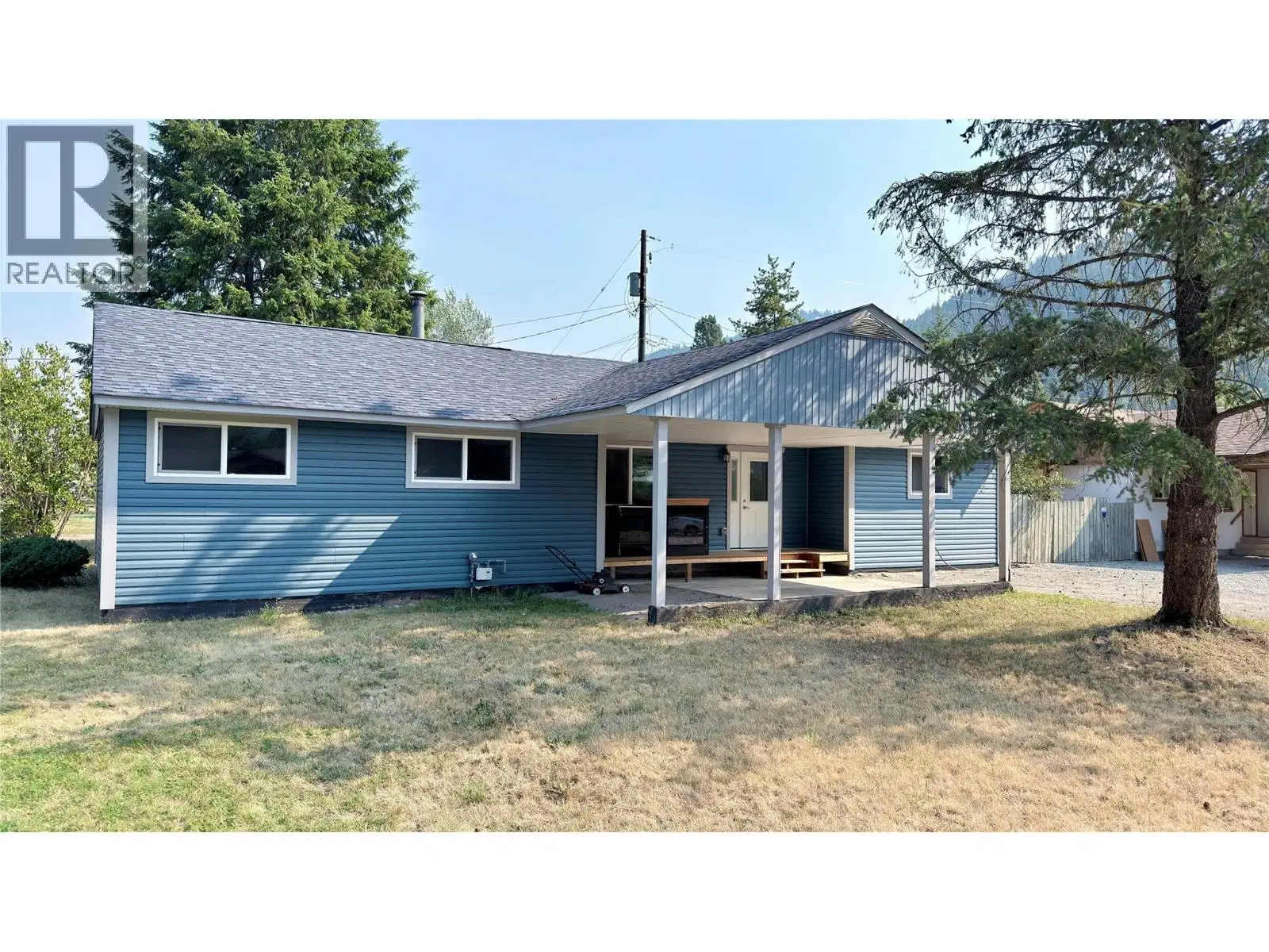 503 Woodgreen Crescent