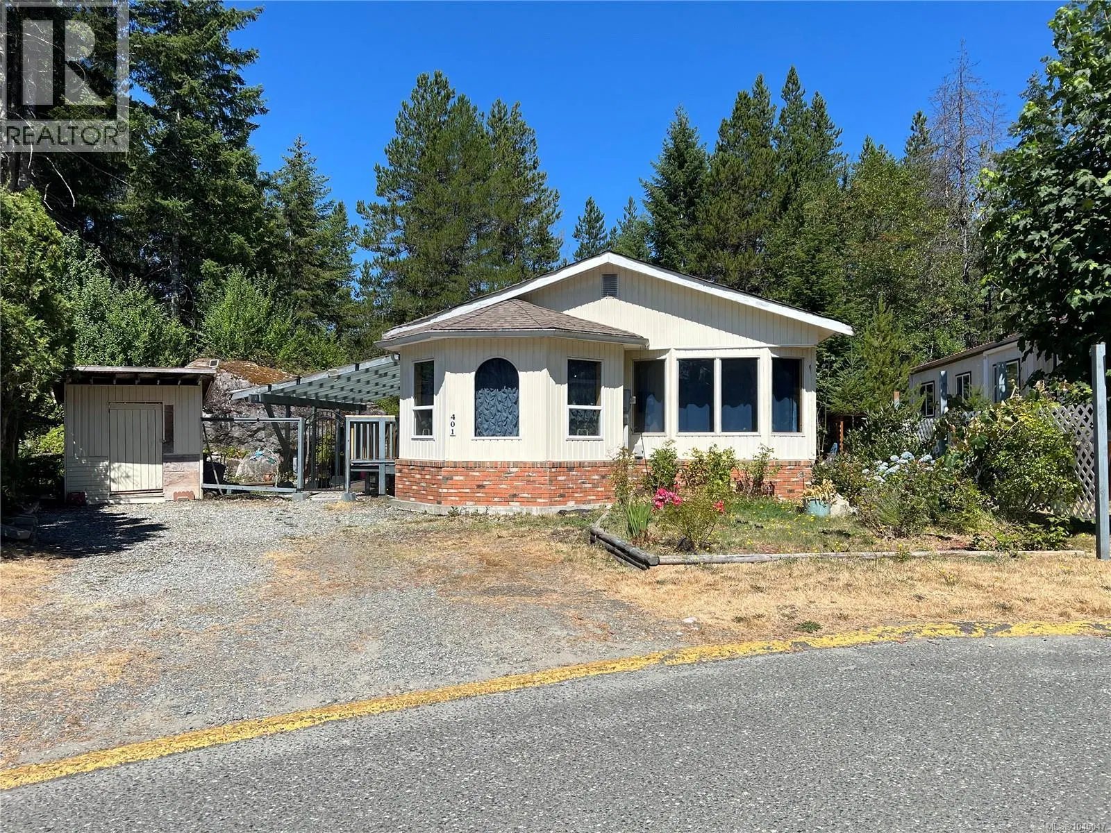 Photo 1 of 22 at 401 Conuma Drive