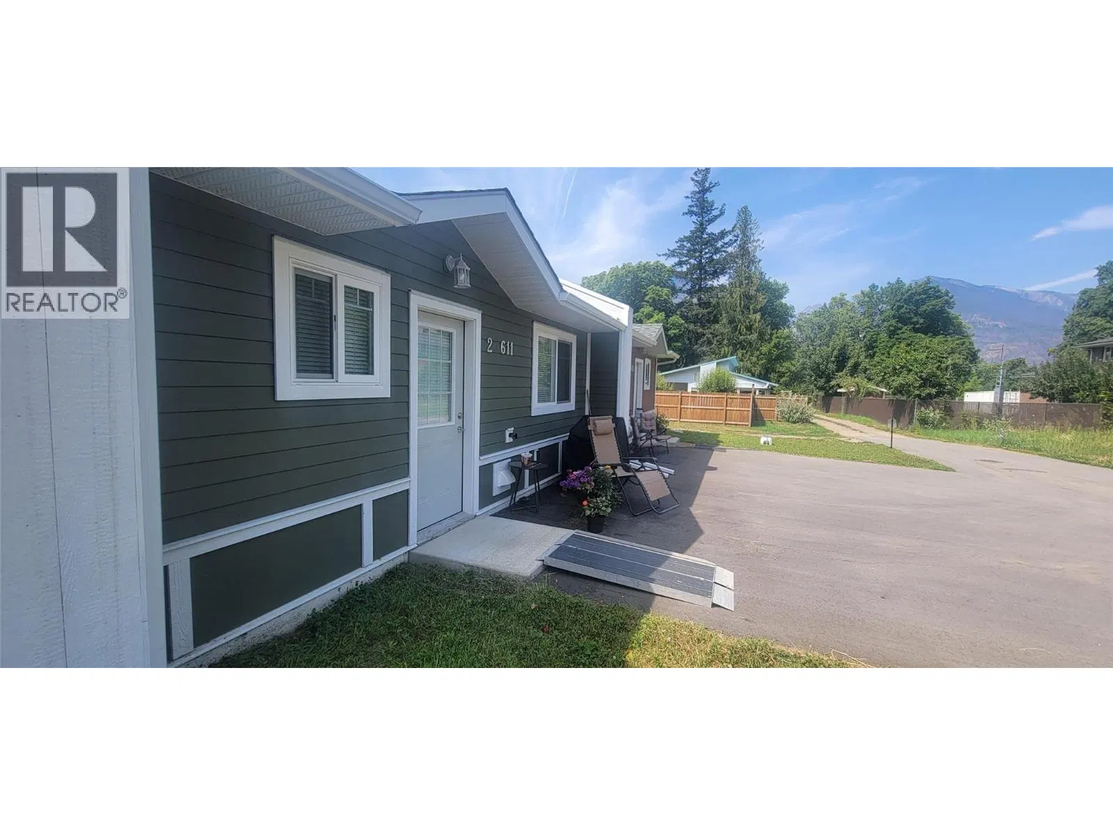 Photo 1 of 17 at #2 – 611 Casley Court