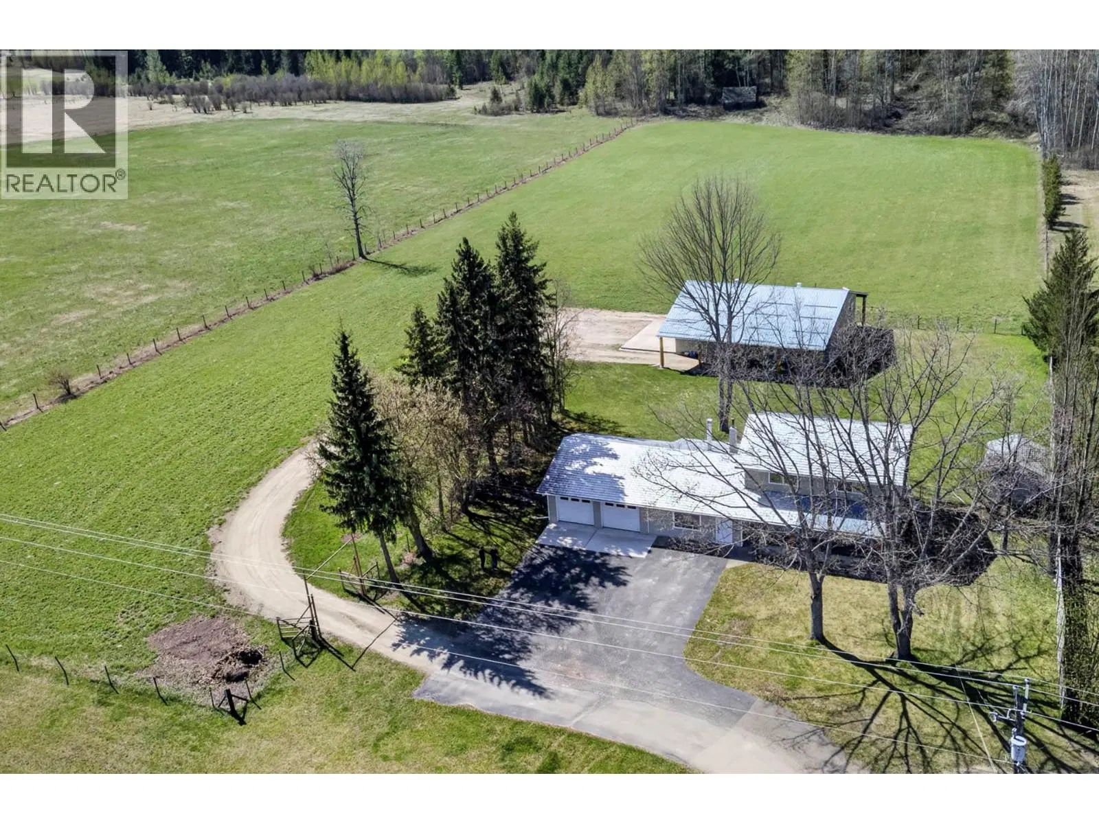 Photo 1 of 80 at 985 OLD N THOMPSON Highway