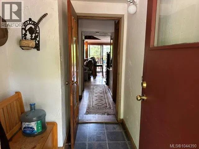 Photo 3 of 16 at 1087 Chappel Place
