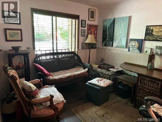 Photo 4 of 16 at 1087 Chappel Place