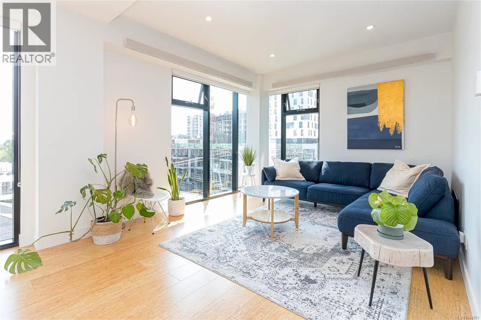 S404 – 1411 Cook Street
