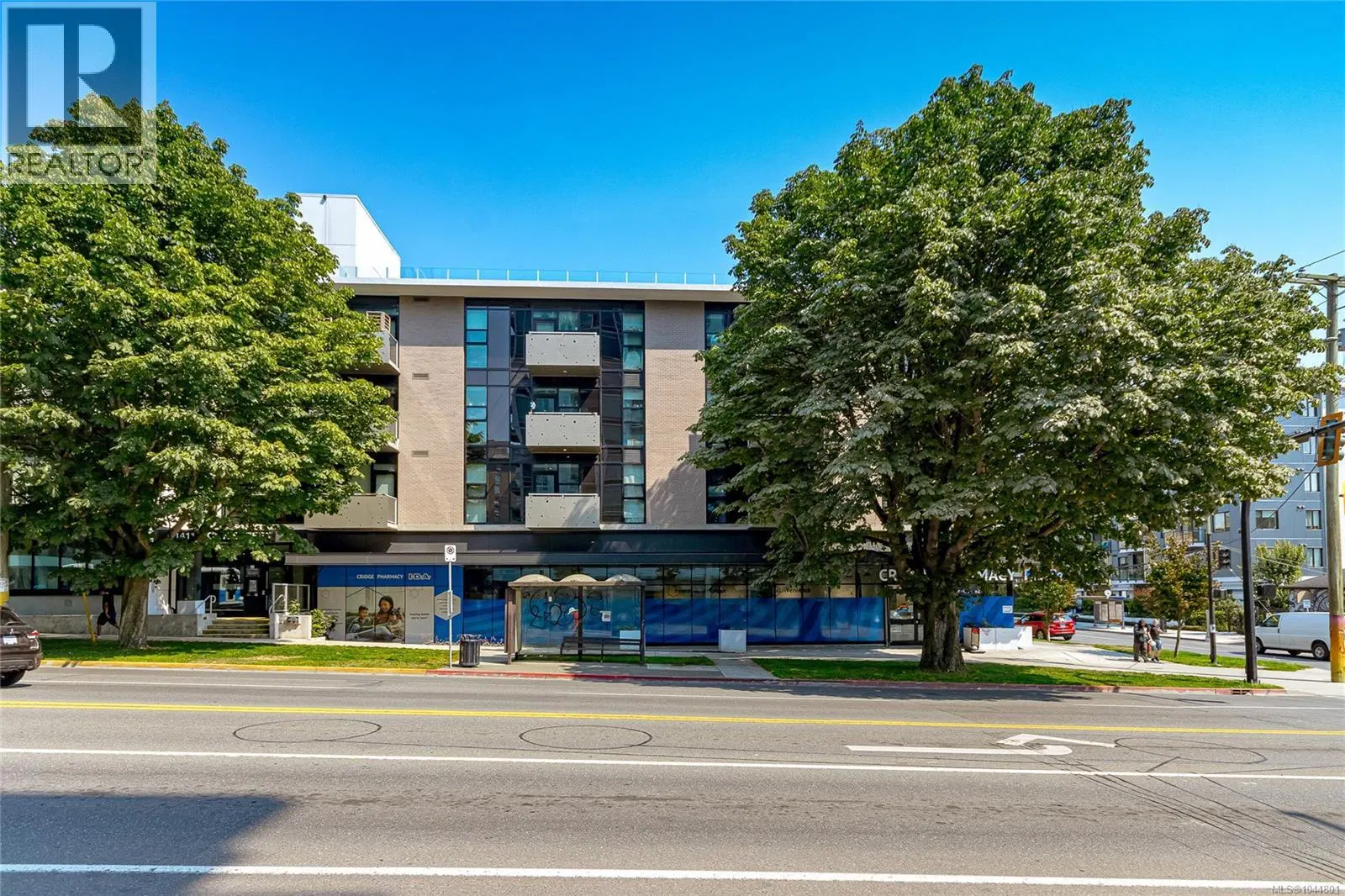 Photo 2 of 39 at S404 – 1411 Cook Street