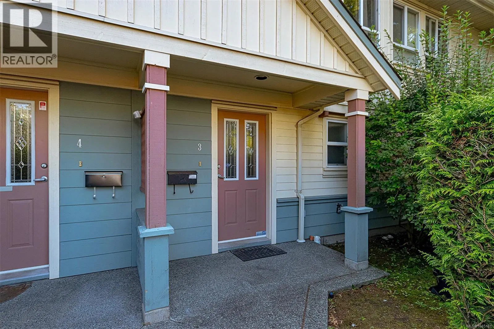Photo 5 of 43 at #3 – 1019 North Park Street