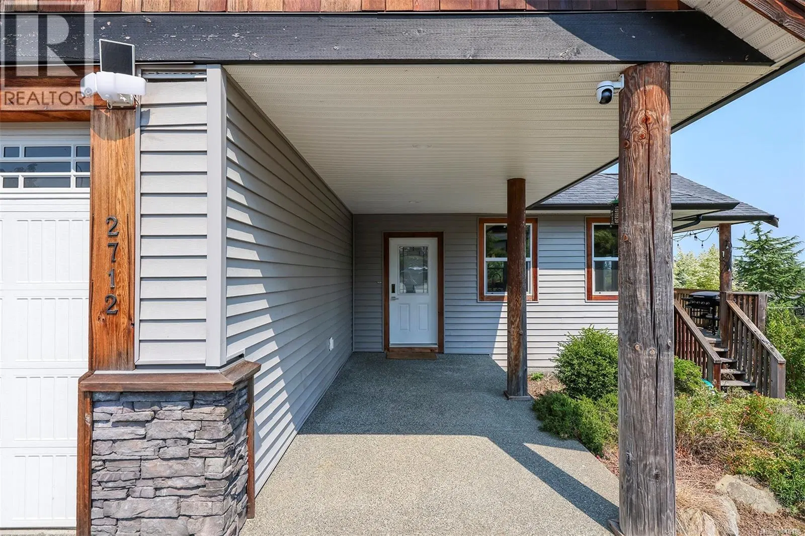 Photo 2 of 47 at 2712 Rydal Avenue