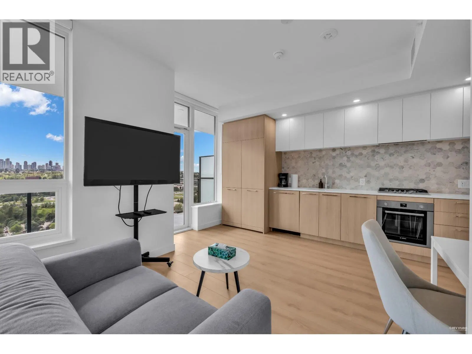 Photo 2 of 32 at #1803 – 2425 ALPHA Avenue