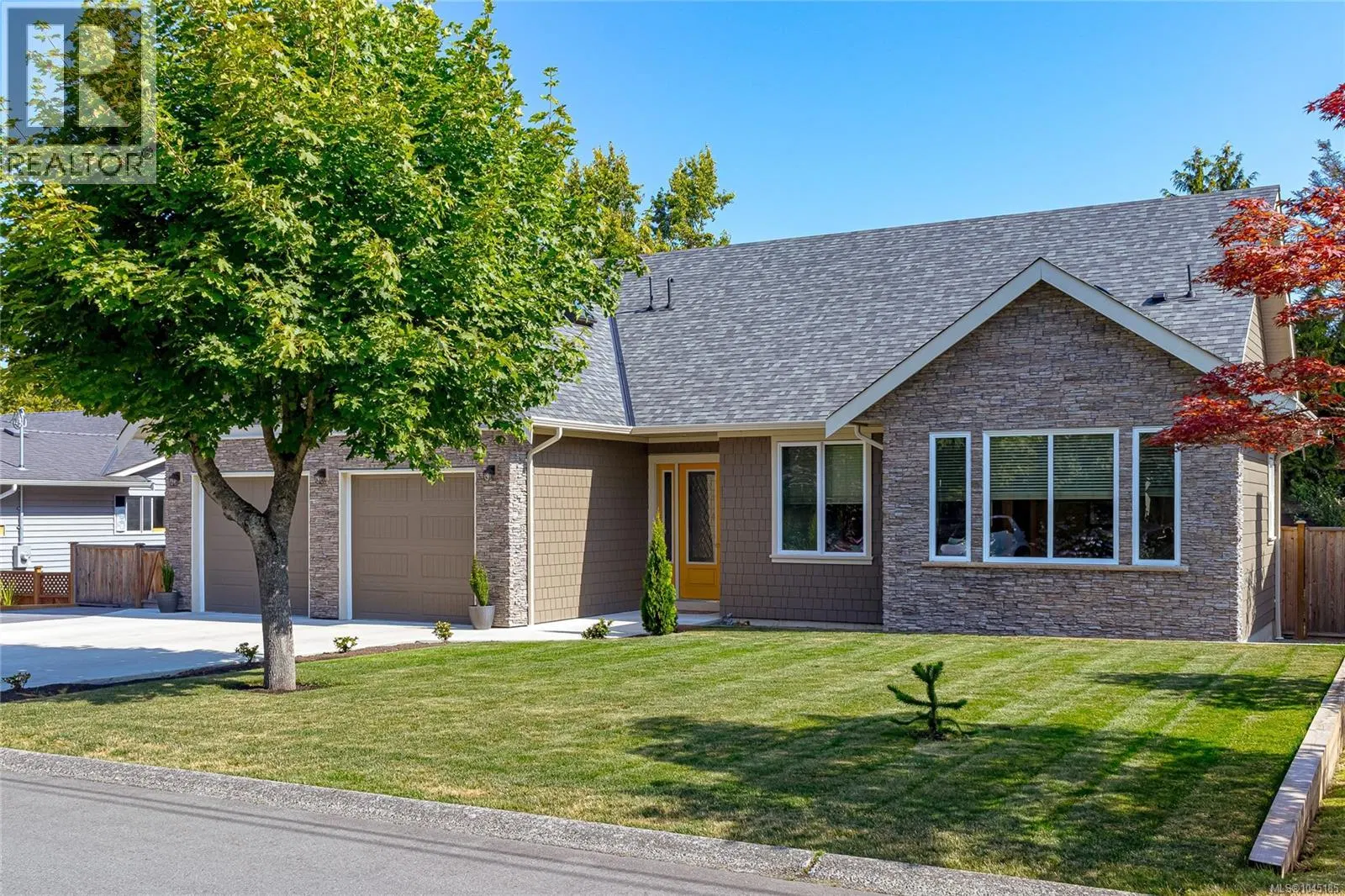 Photo 1 of 40 at 2104 Colinwood Road