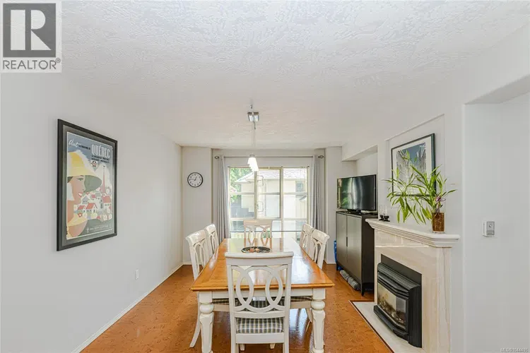 Photo 4 of 30 at #405 – 510 Marsett Place
