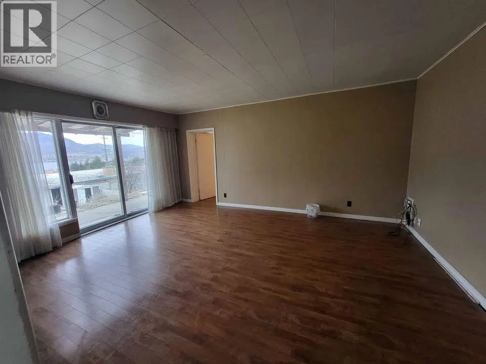 Photo 3 of 8 at 6205 97th Street