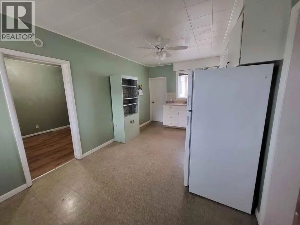 Photo 4 of 8 at 6205 97th Street