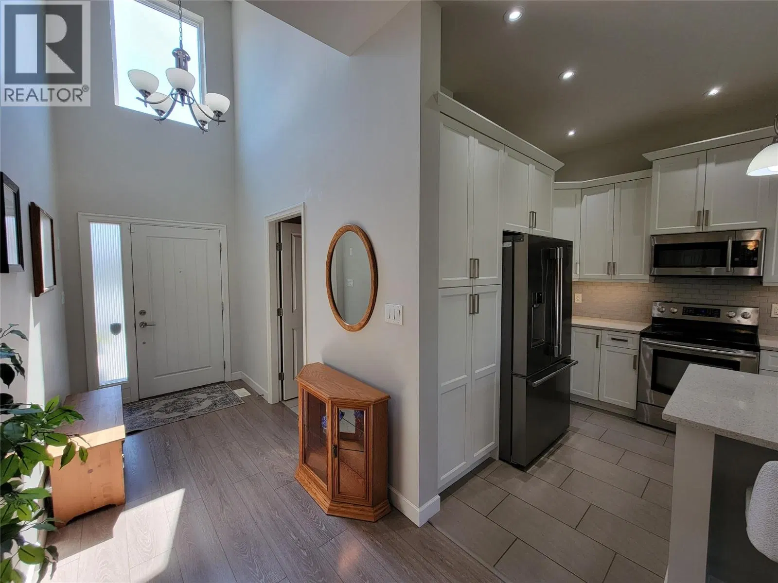 Photo 4 of 41 at 208 K-View Crescent