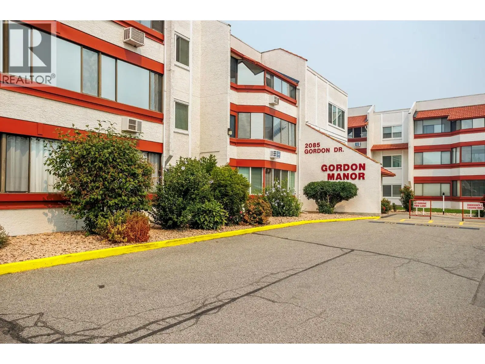 #211 – 2085 Gordon Drive