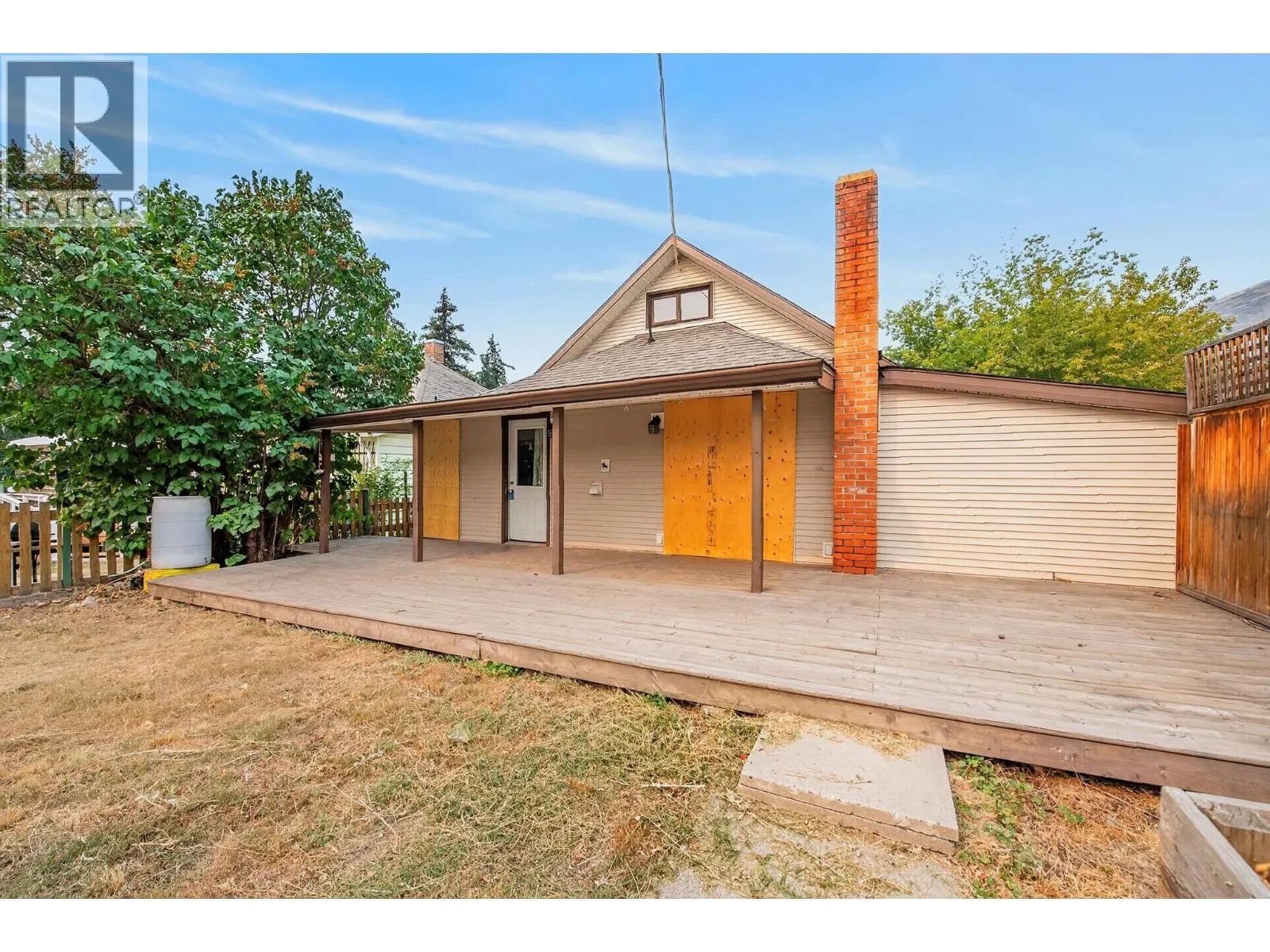 Photo 3 of 49 at 3007 38 Street