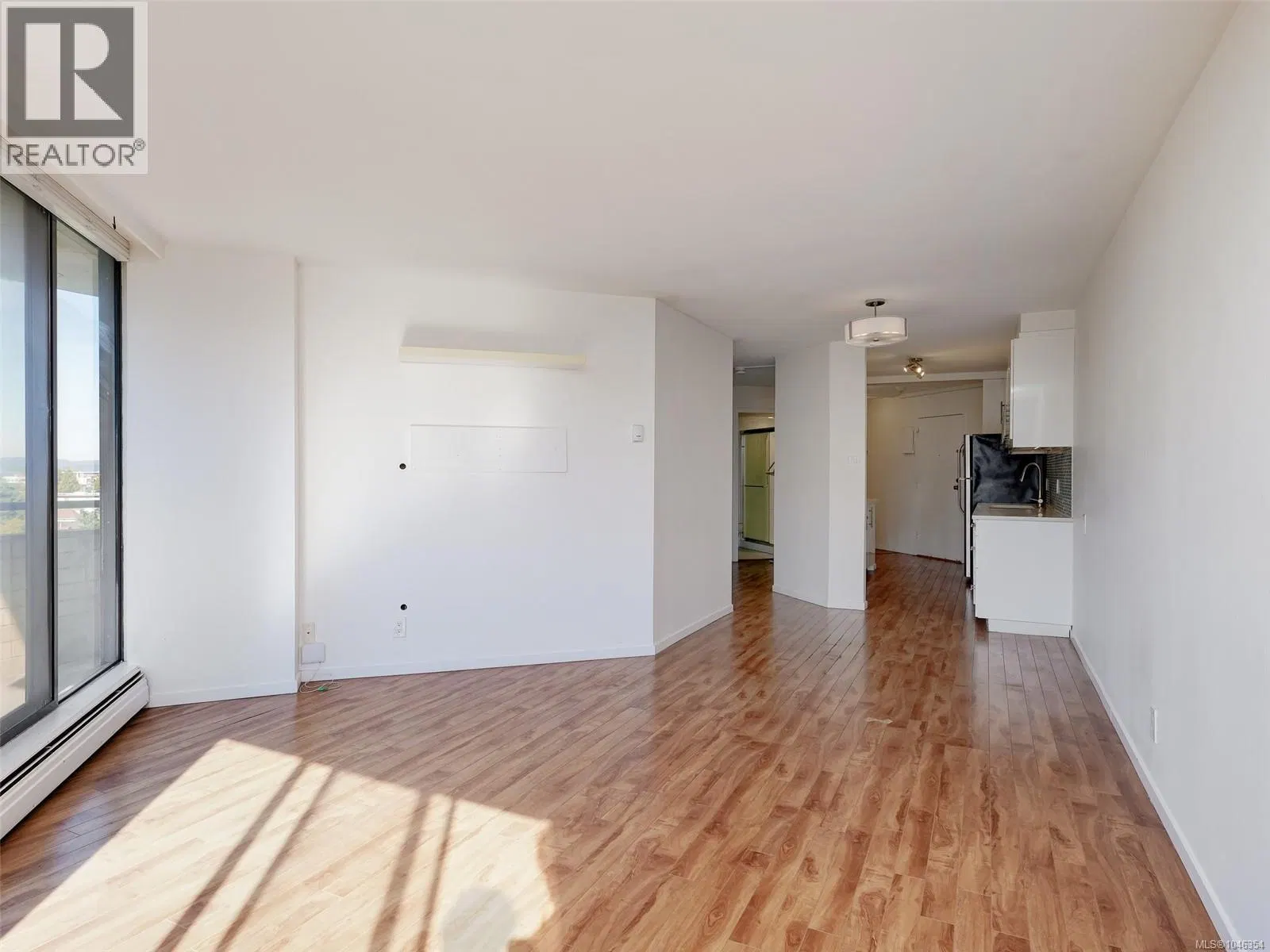 Photo 4 of 24 at #710 – 620 Toronto Street