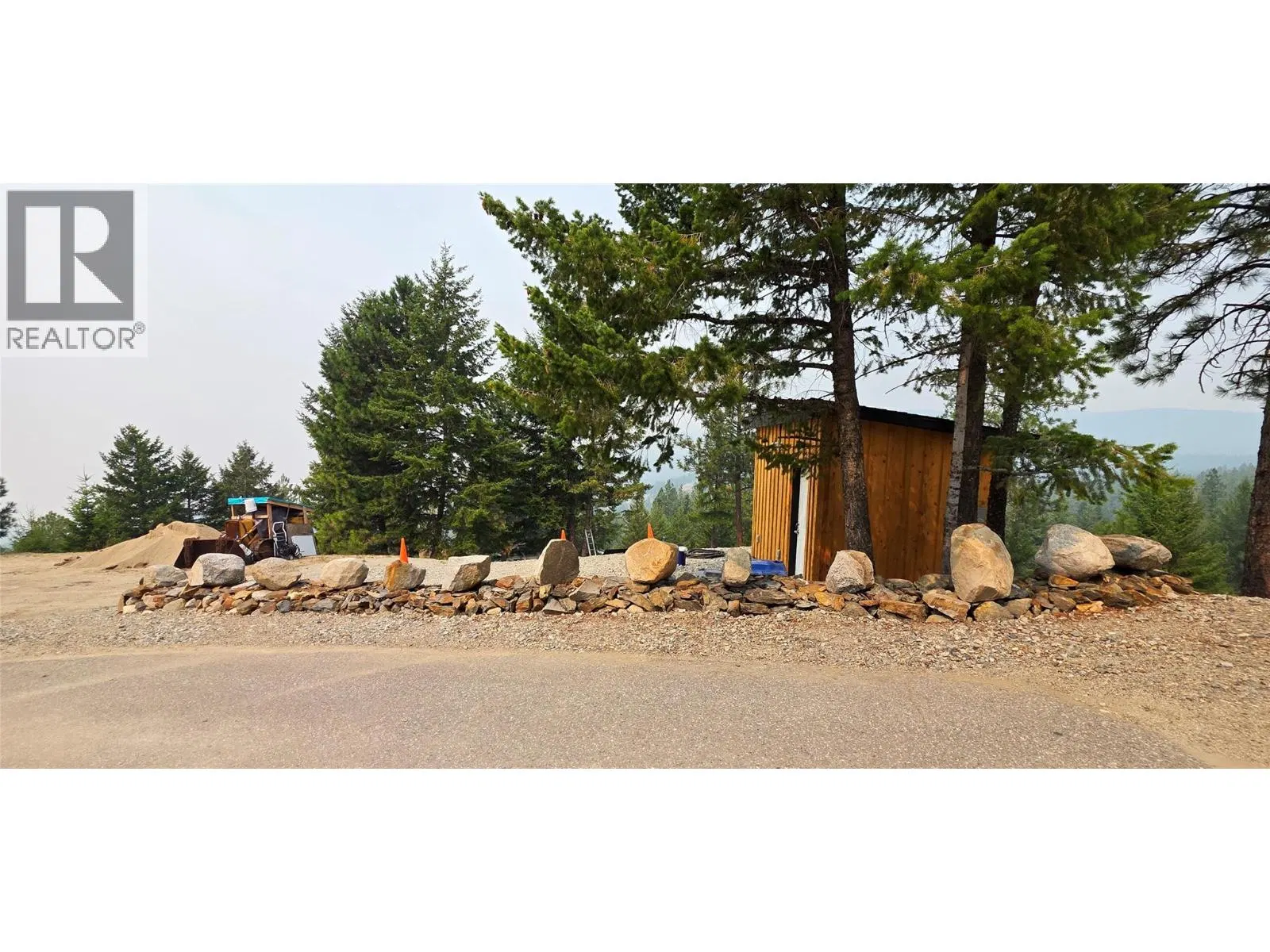 Photo 1 of 51 at 120 Sasquatch Court