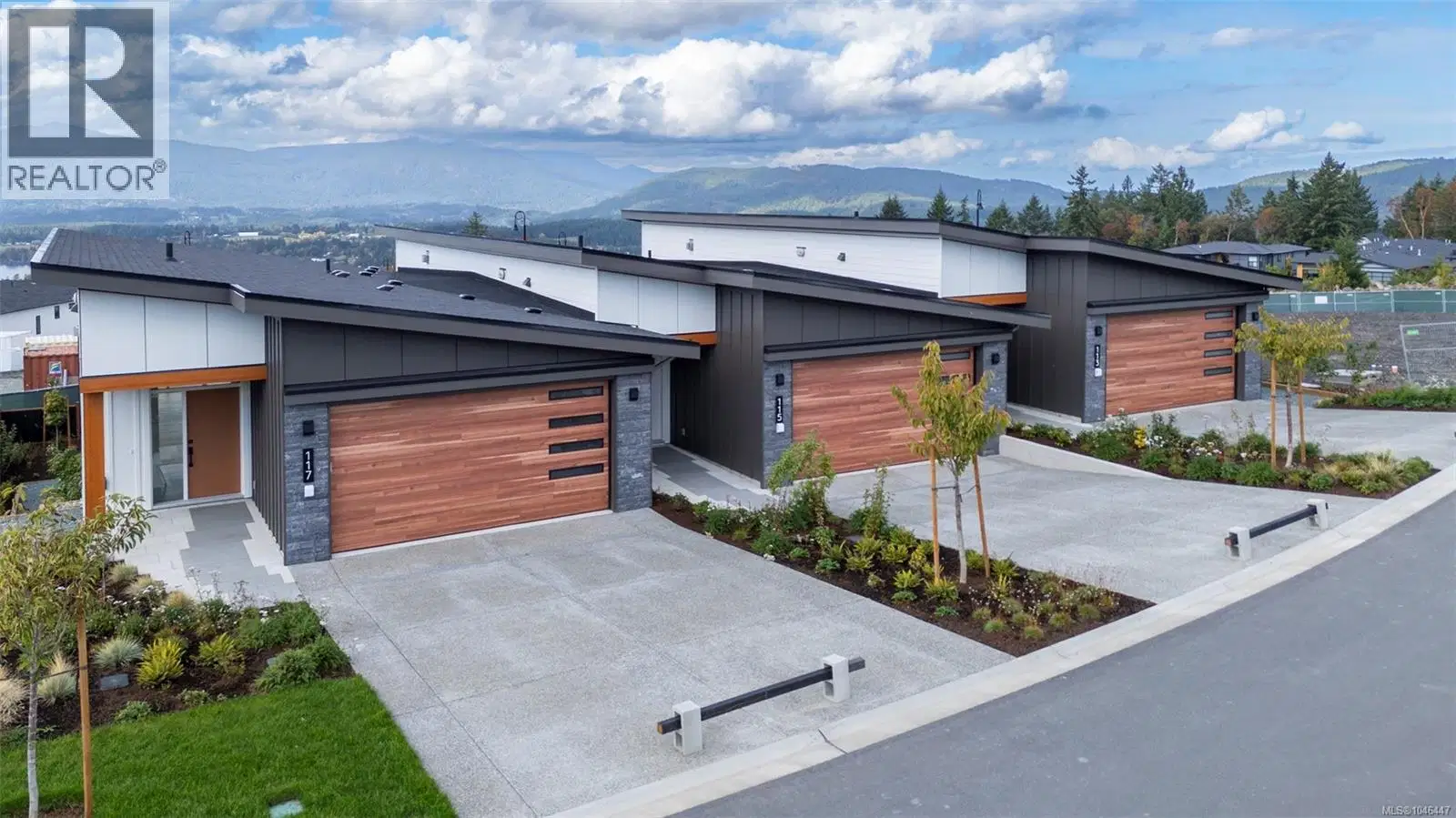 #125 – 3116 Woodrush Drive