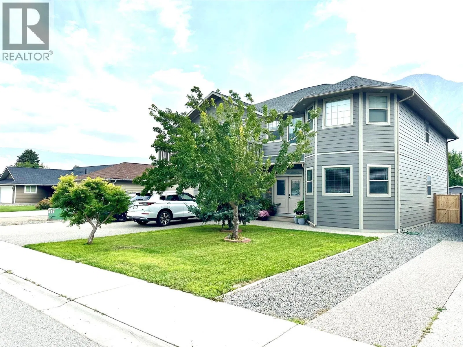 Photo 4 of 94 at 317 2nd Avenue