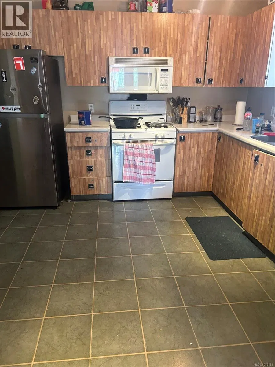 Photo 5 of 18 at 1308 Wilhelmina Way