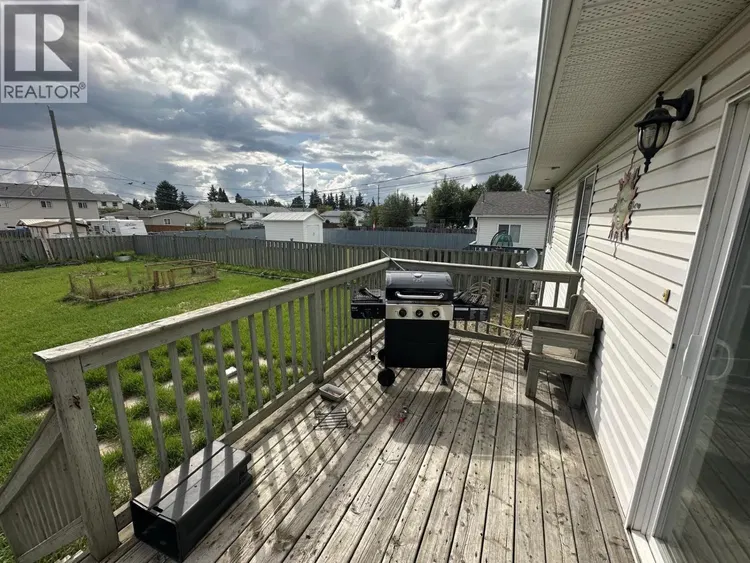 Photo 3 of 20 at 7923 99 Avenue