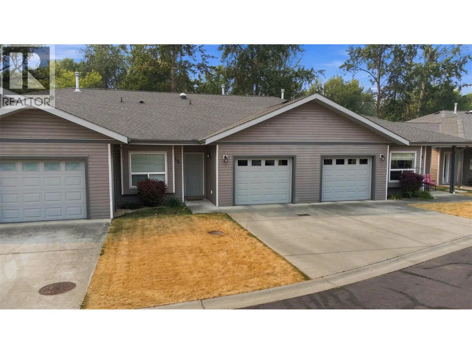 #15 – 3508 24th Avenue