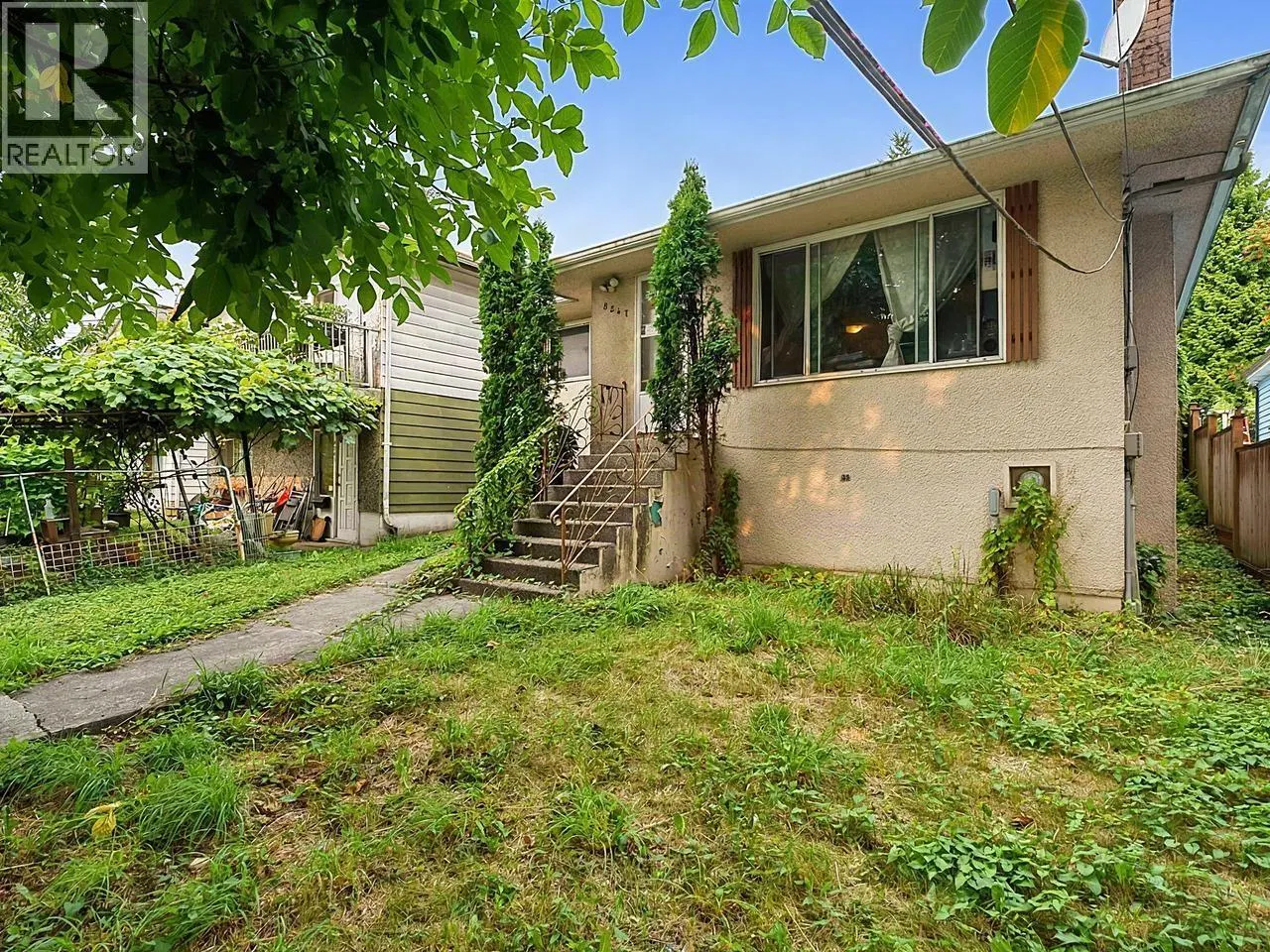 Photo 2 of 31 at 8247 10TH Avenue