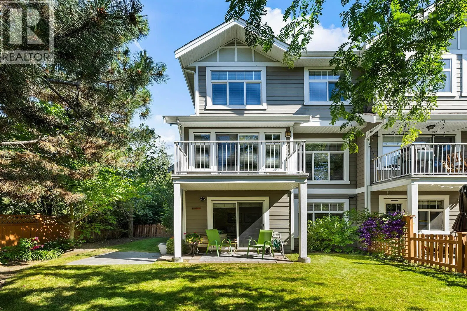Photo 2 of 43 at #12 – 1853 Parkview Crescent