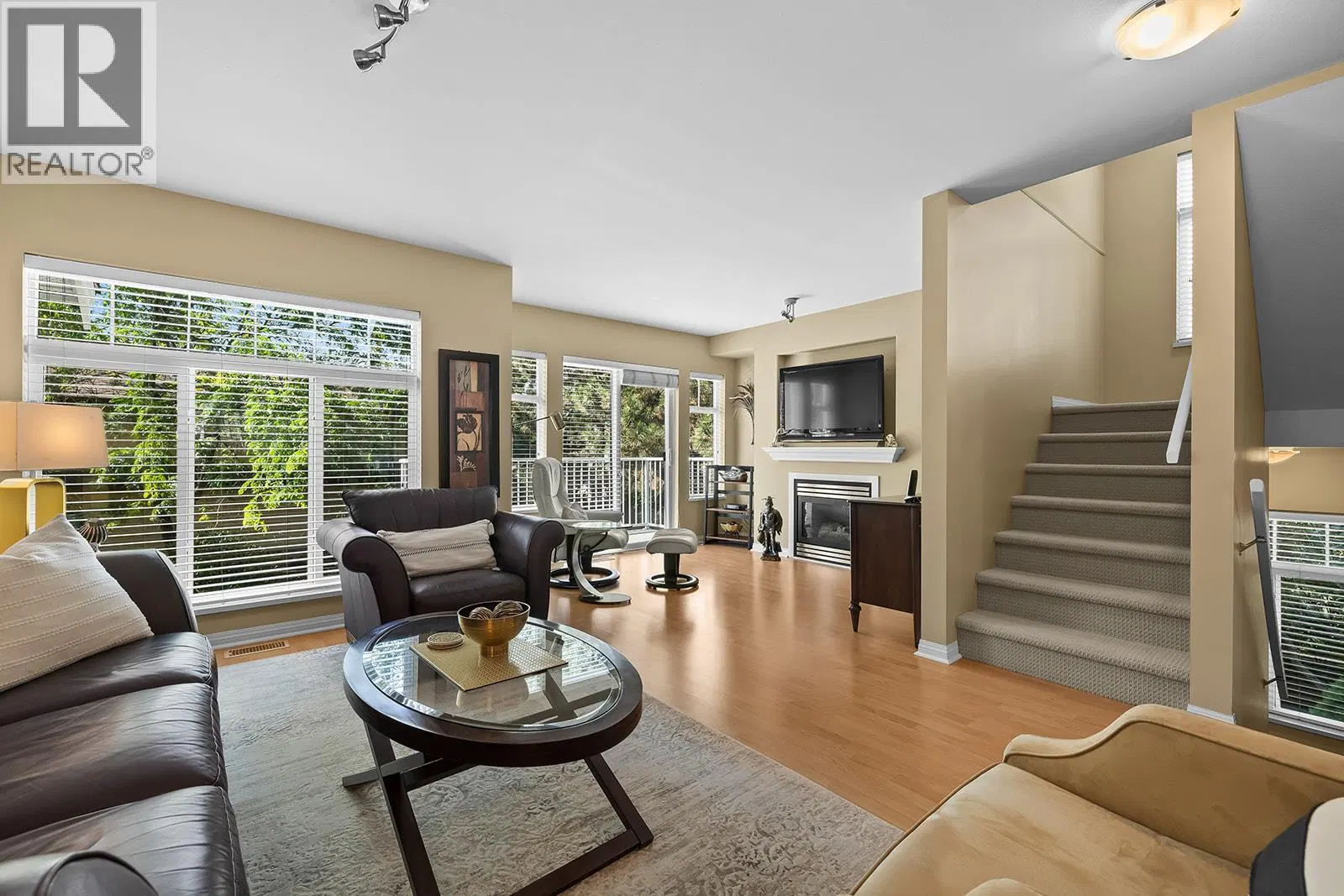 Photo 3 of 43 at #12 – 1853 Parkview Crescent
