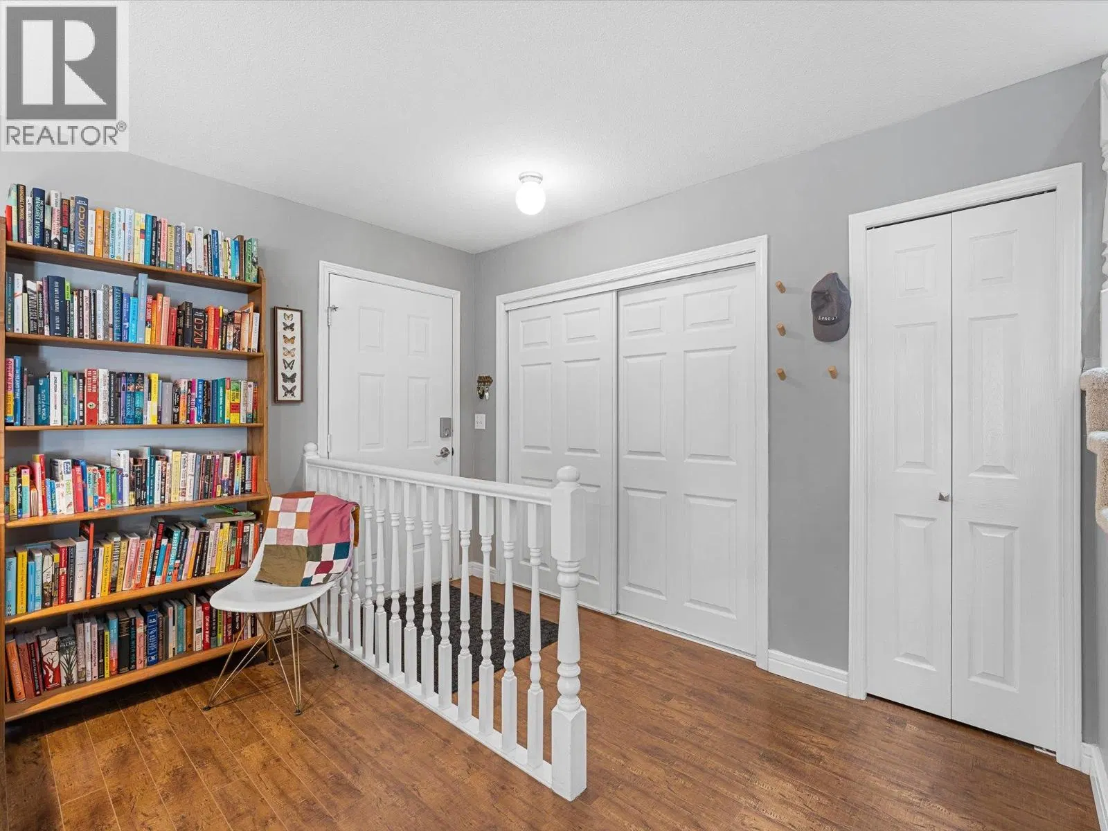 Photo 5 of 35 at 2739 Riffington Place