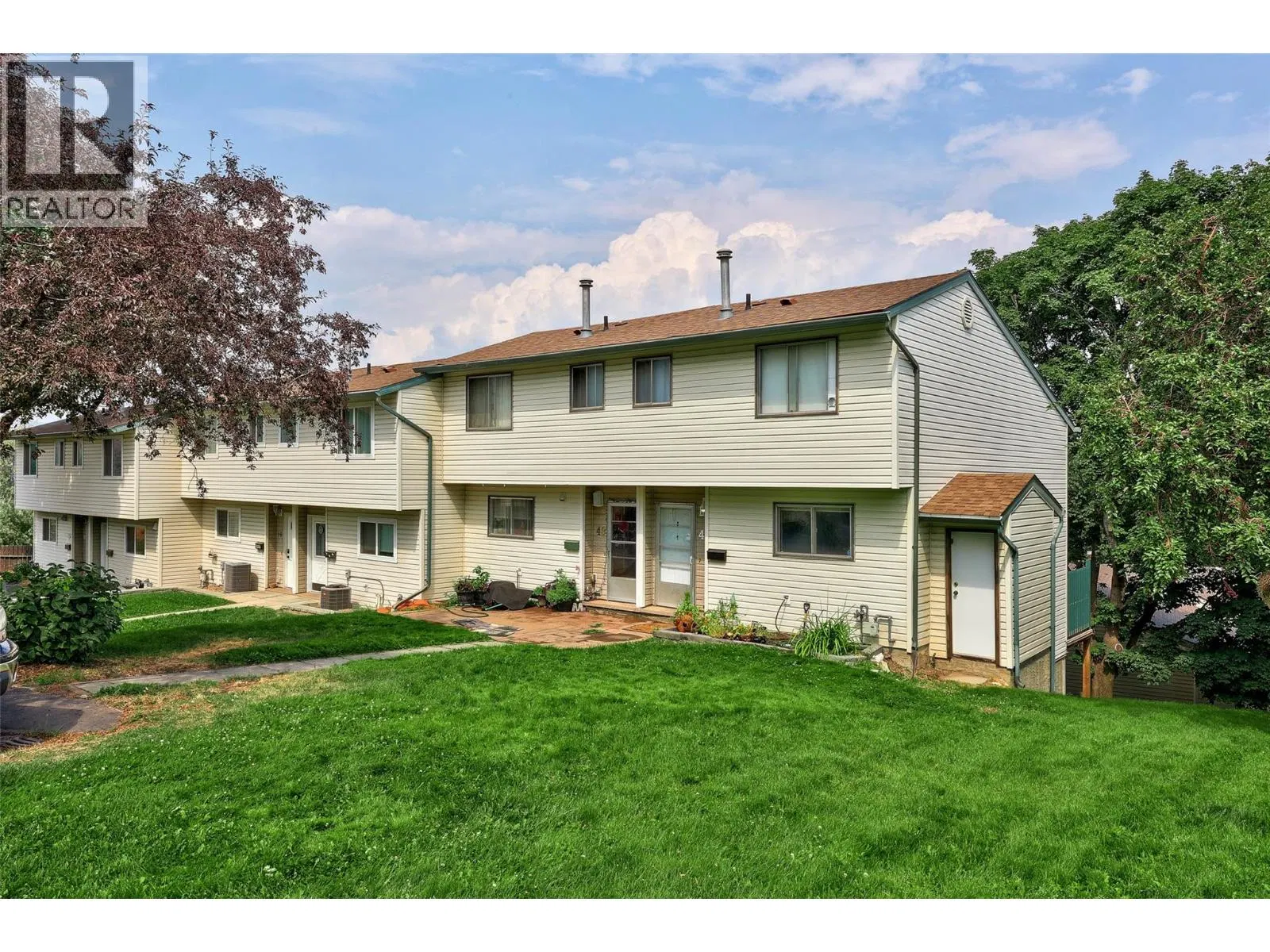 Photo 2 of 24 at #47 – 580 DALGLEISH Drive