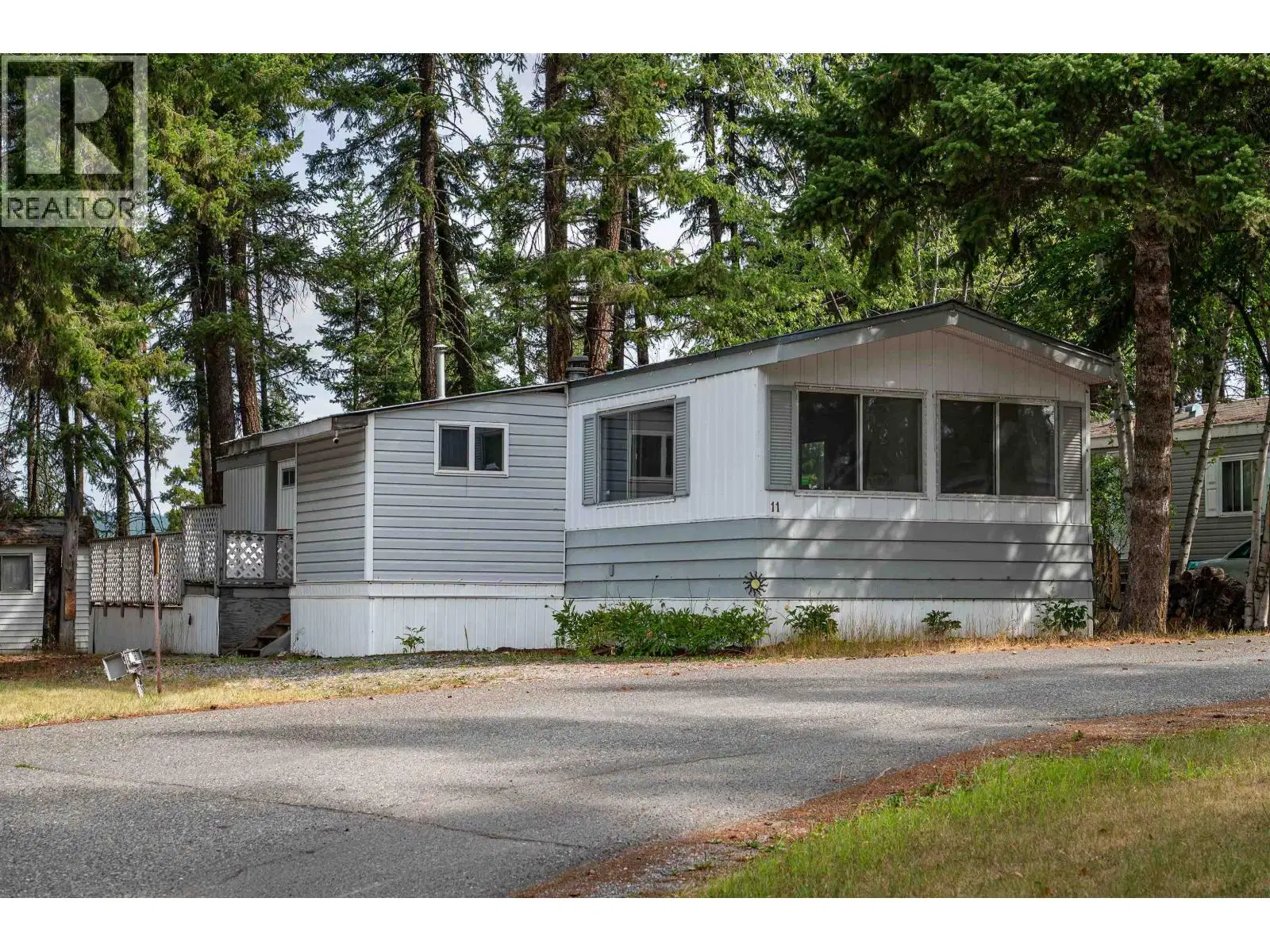 #11 – 1322 DOG CREEK Road