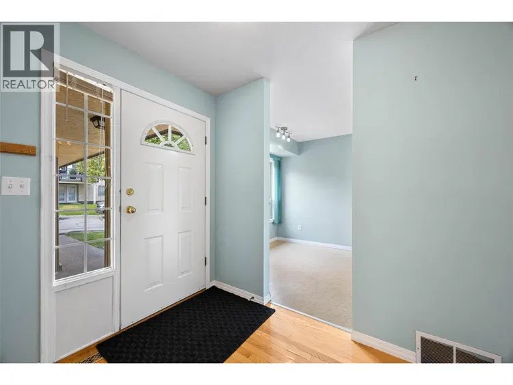 Photo 3 of 26 at #17 – 1750 Pacific Way