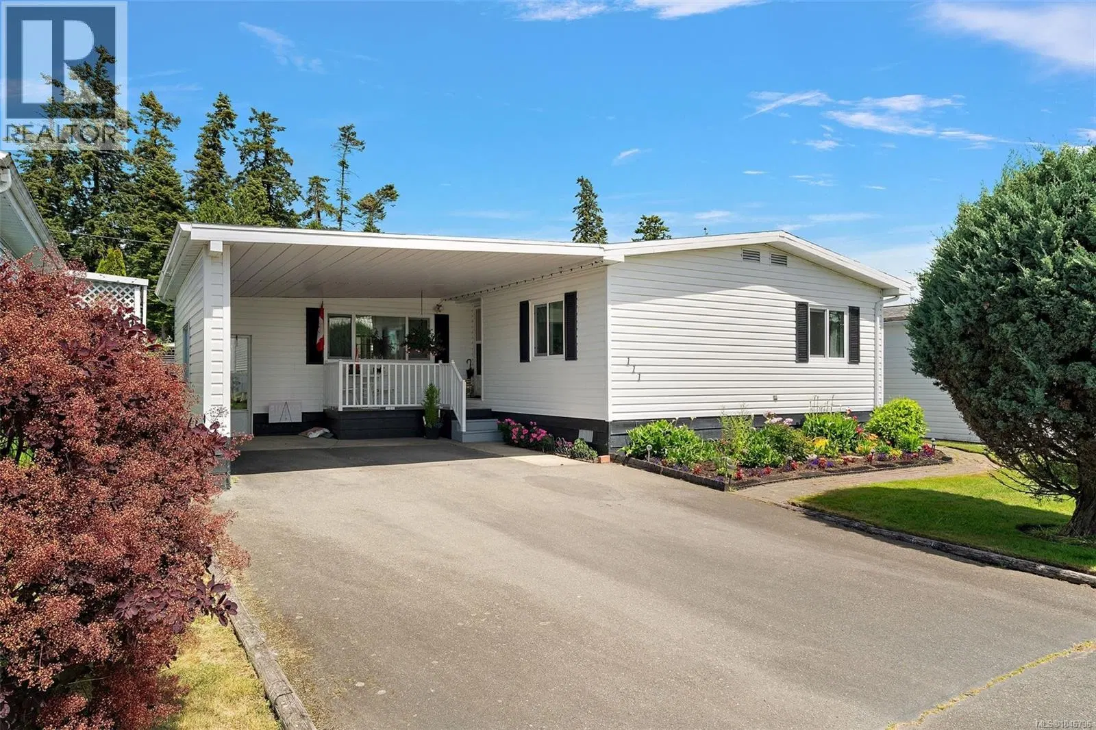 Photo 1 of 30 at #111 – 7701 Central Saanich Road