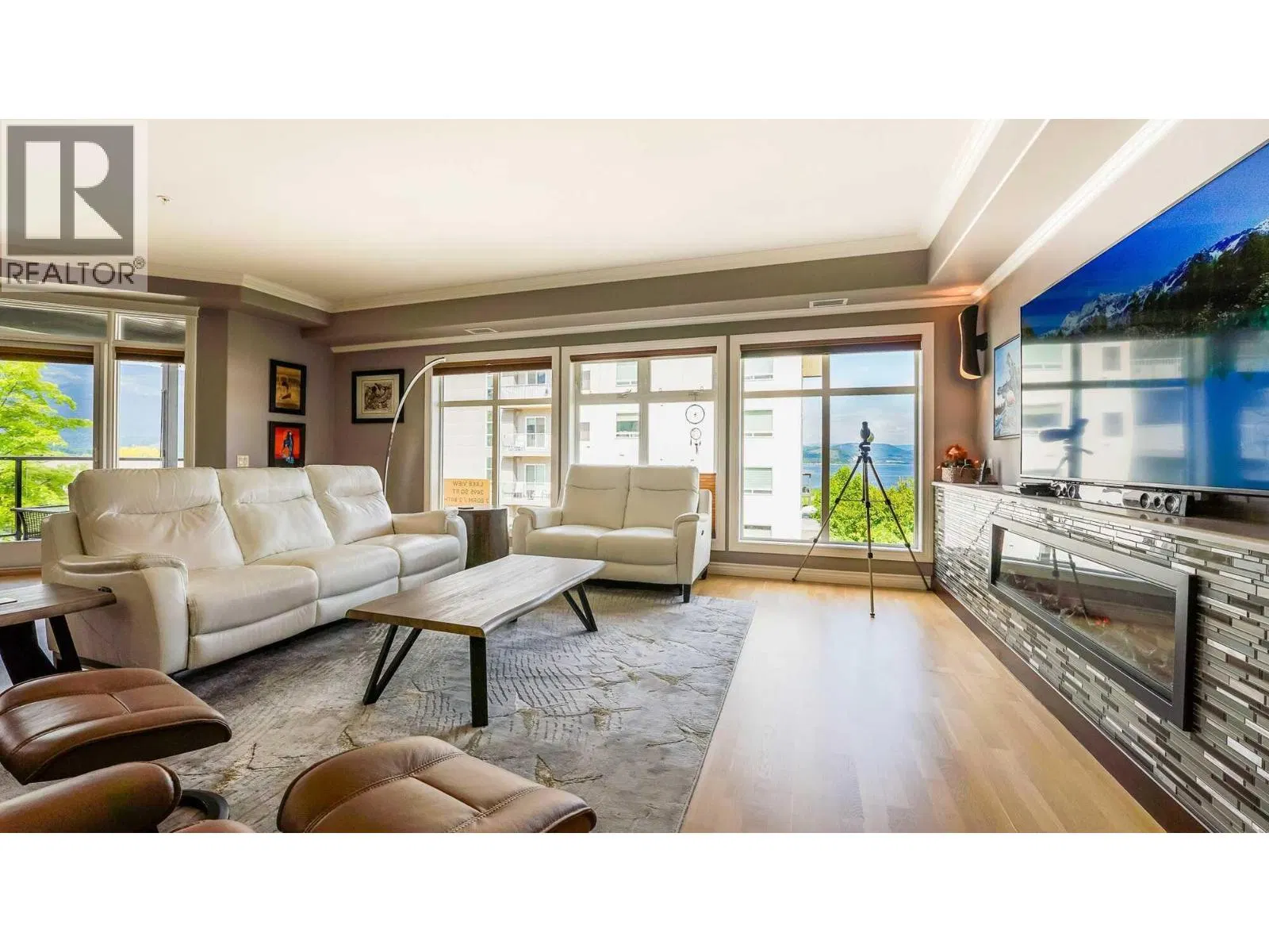 Photo 1 of 12 at #302 – 160 Harbourfront Drive