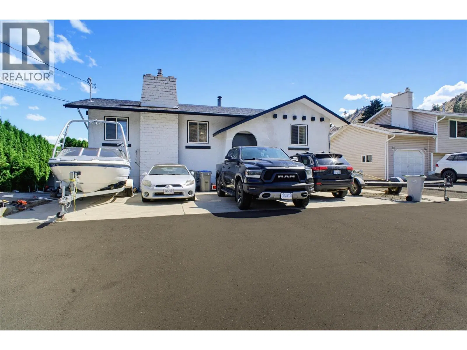 Photo 1 of 40 at 15 KELSO Crescent