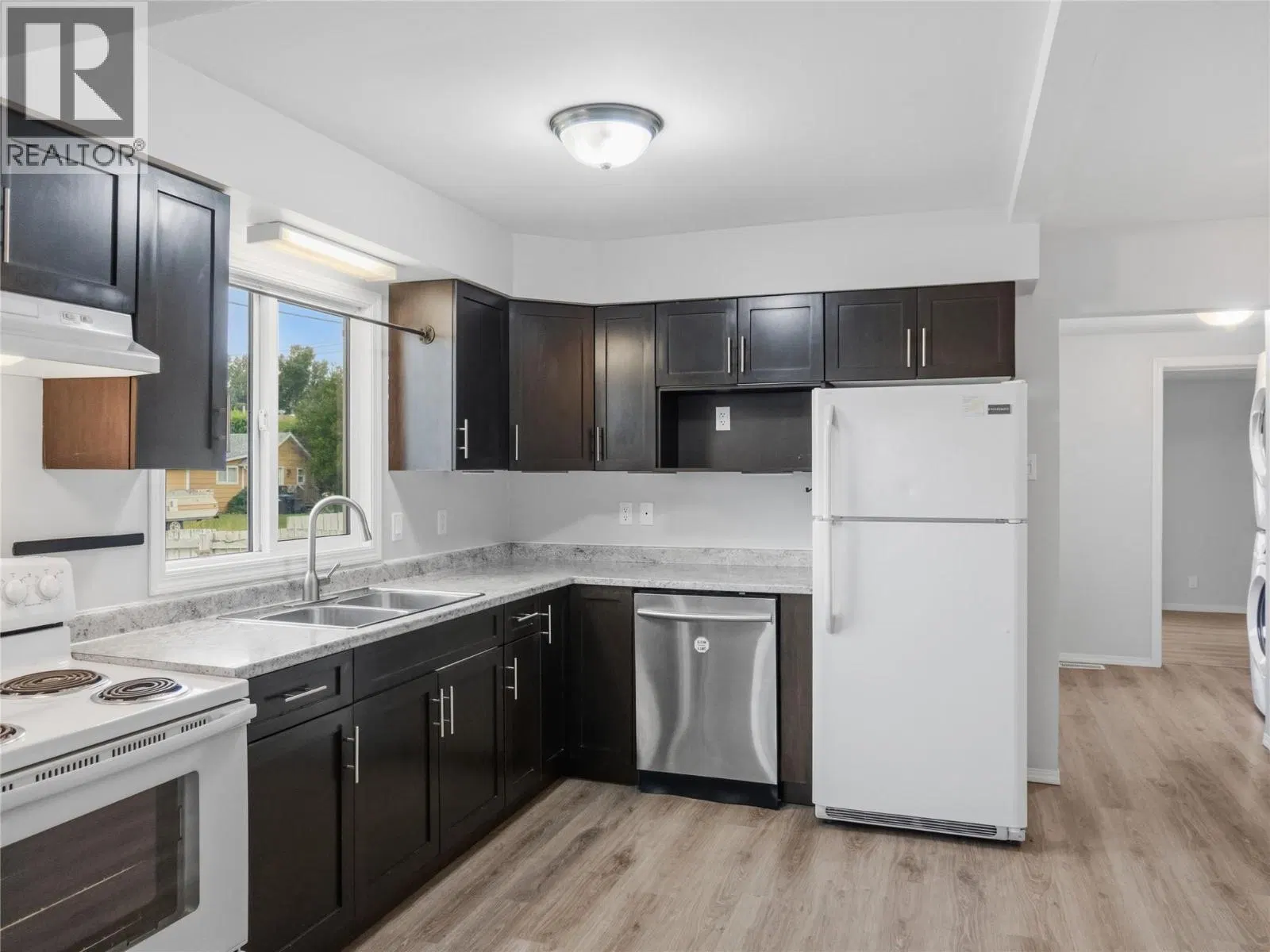 Photo 3 of 40 at 9721 2 Street