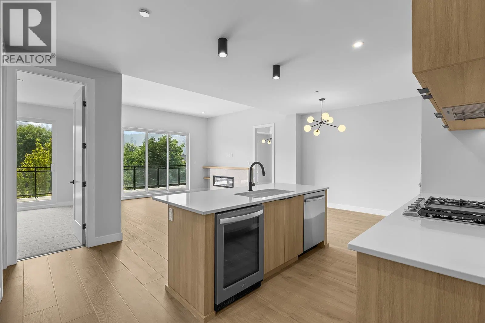 #205 – 75 Predator Ridge Drive