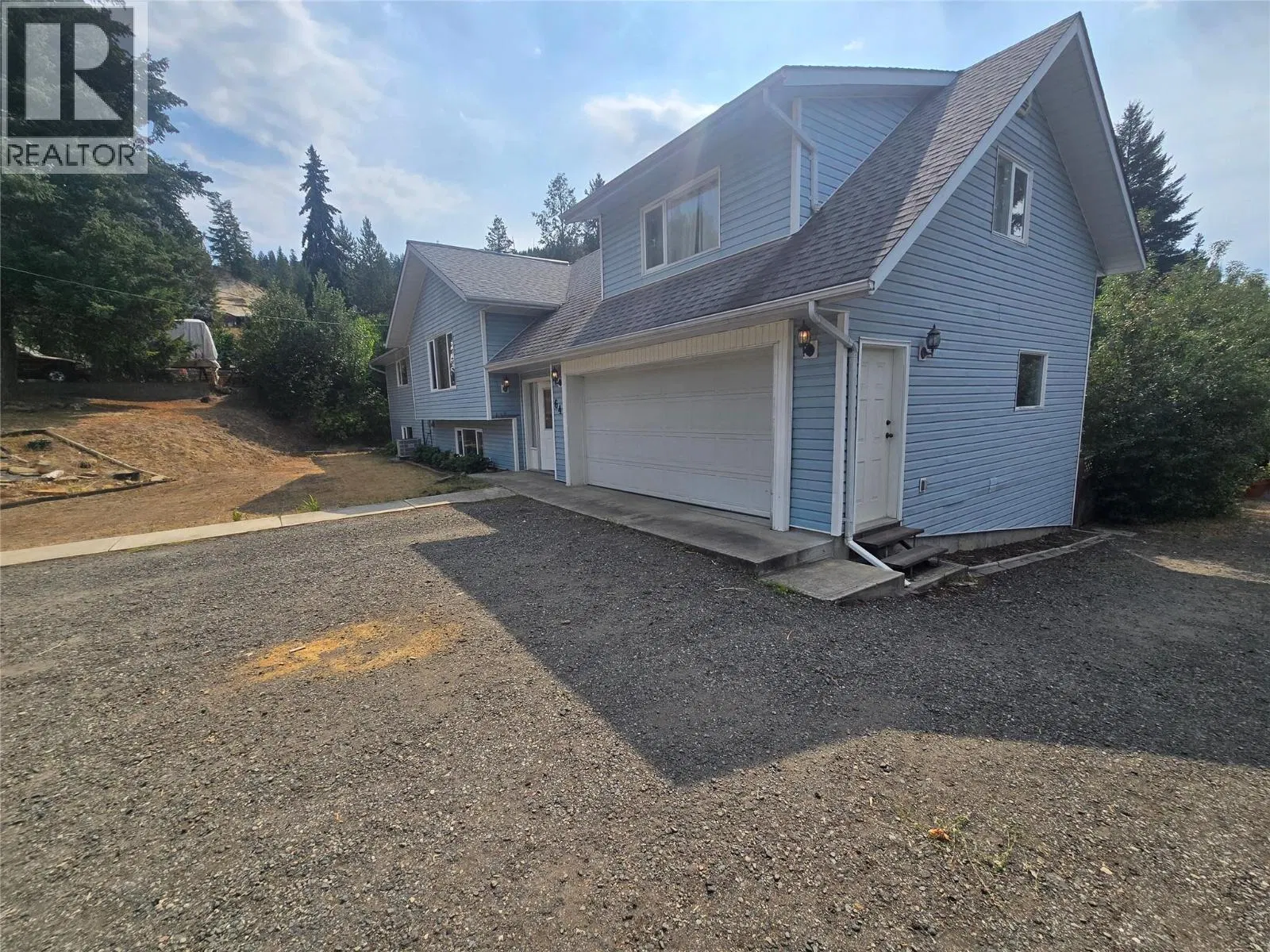 Photo 3 of 53 at 646 HAIGH Road