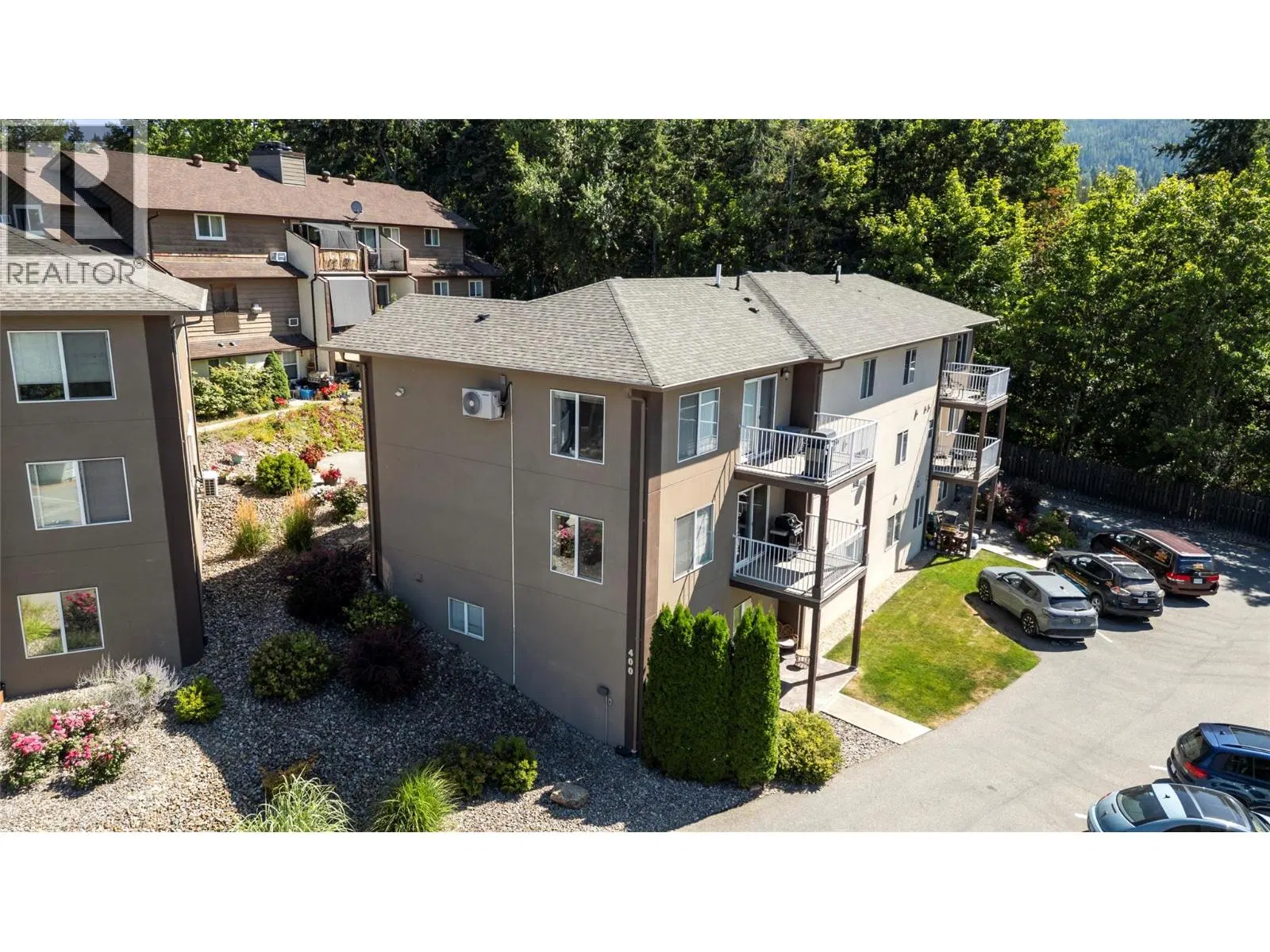 Photo 1 of 20 at #404 – 1449 1 Avenue