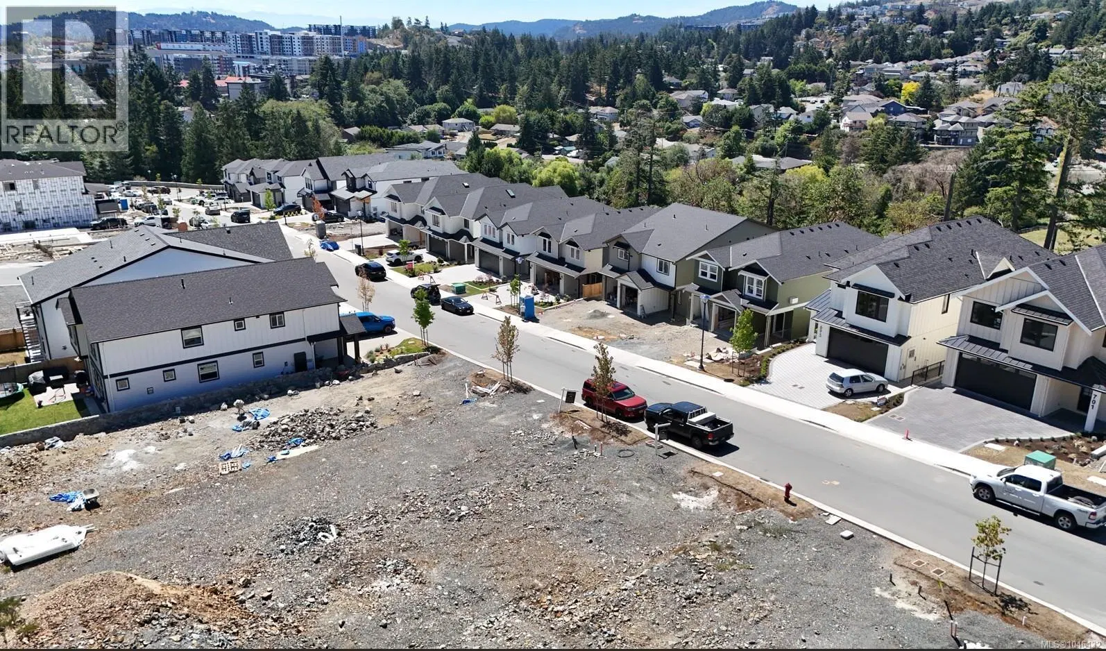 Photo 4 of 6 at 5 Madrona Place