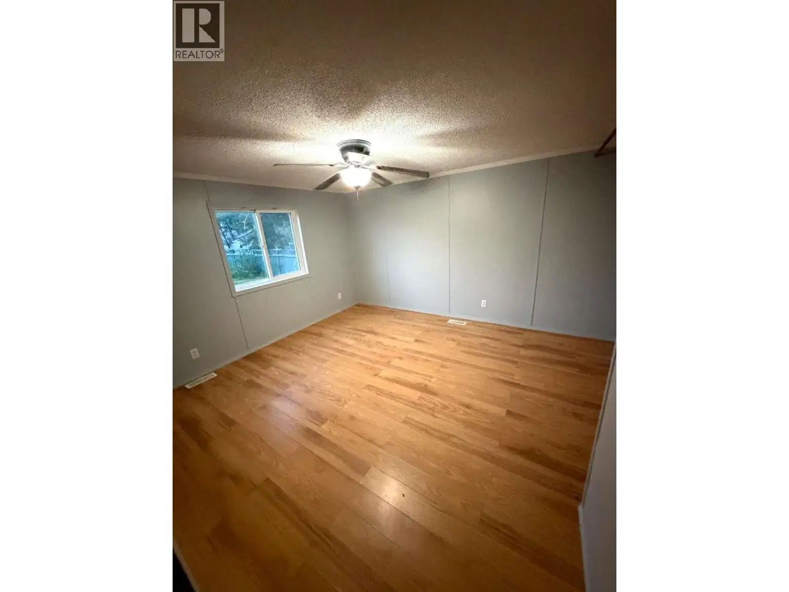 #48 – 7414 FOREST LAWN Street