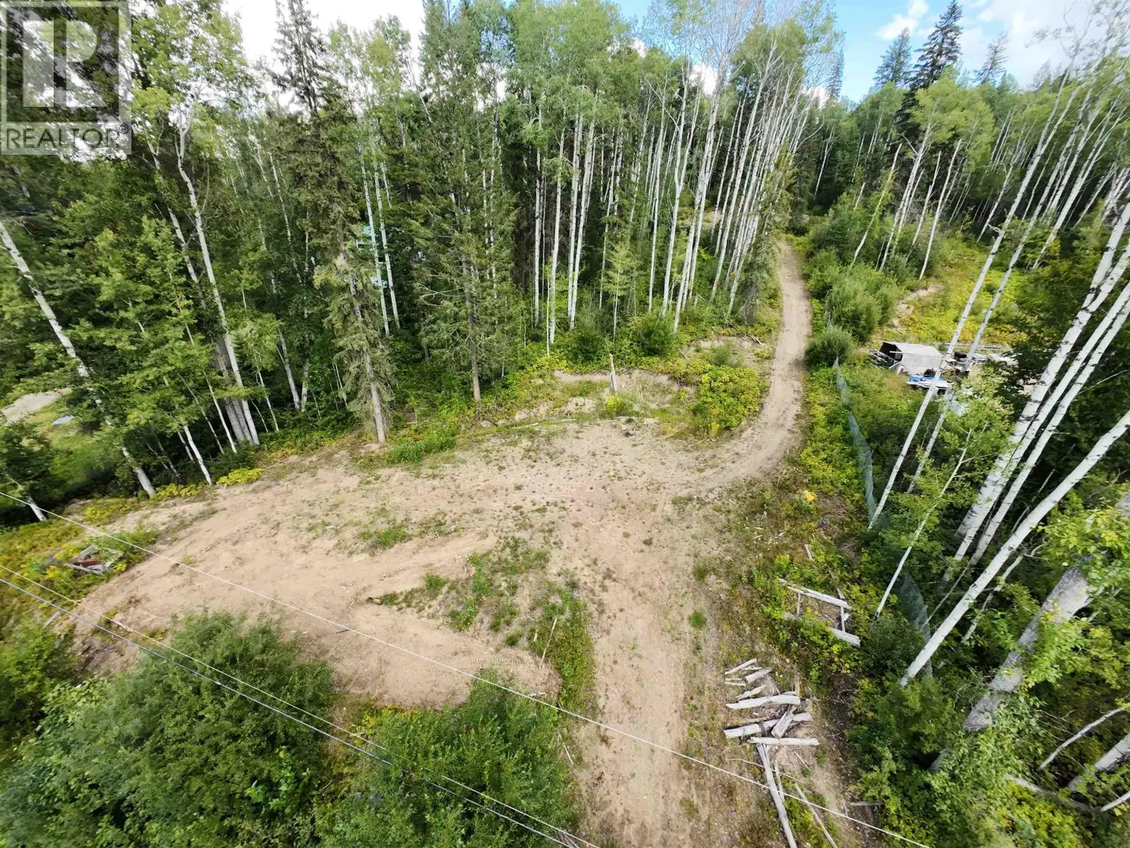 5788 QUESNEL-HIXON Road