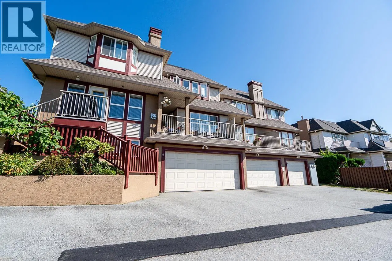 Photo 1 of 29 at #2 – 1130 HACHEY Avenue