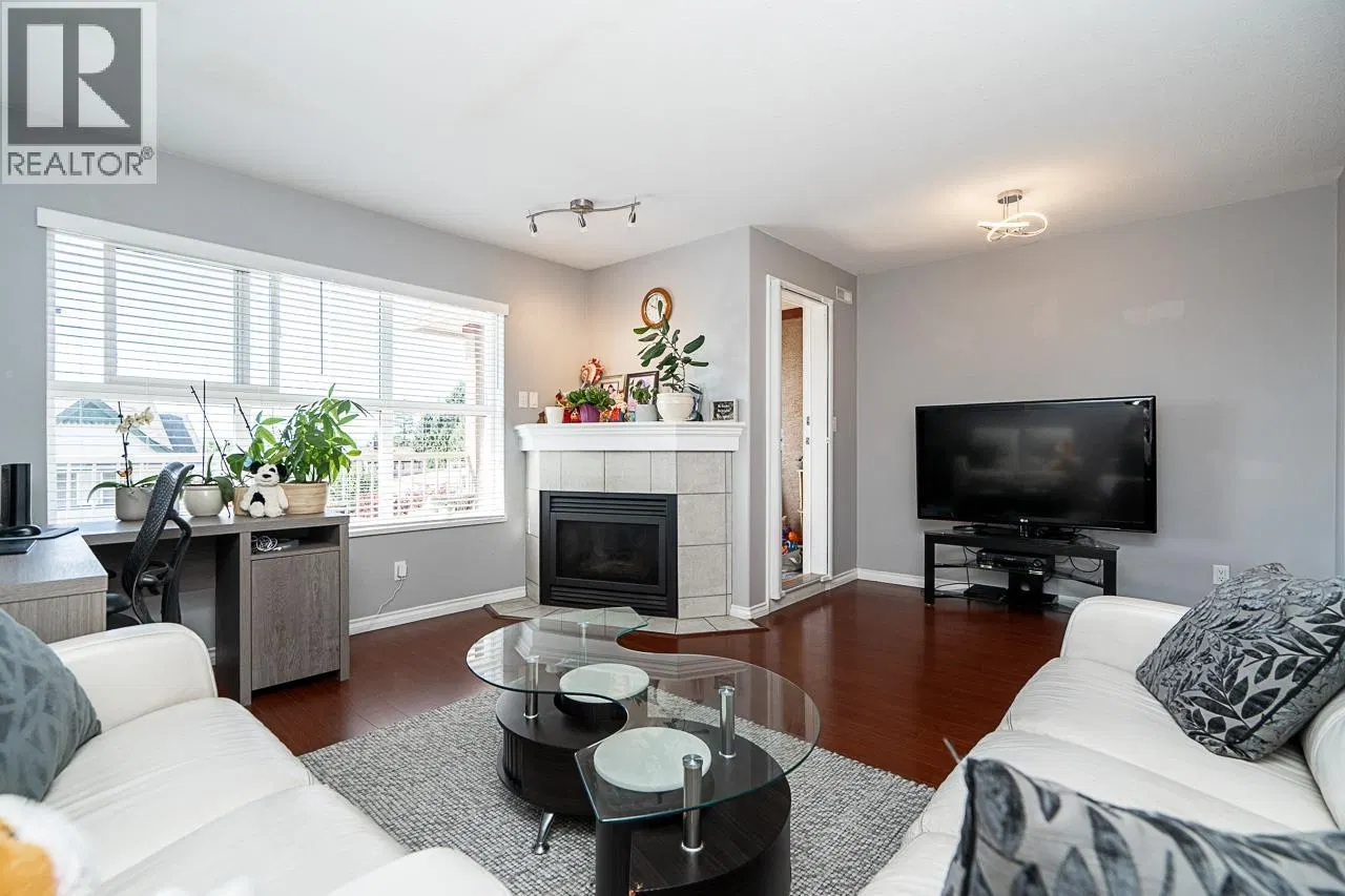 Photo 5 of 29 at #2 – 1130 HACHEY Avenue